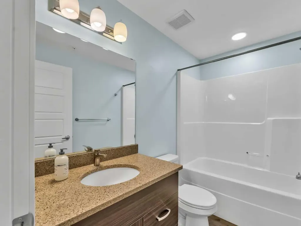 499 Meadow Lake Court E Brooks AB T1R0Y7