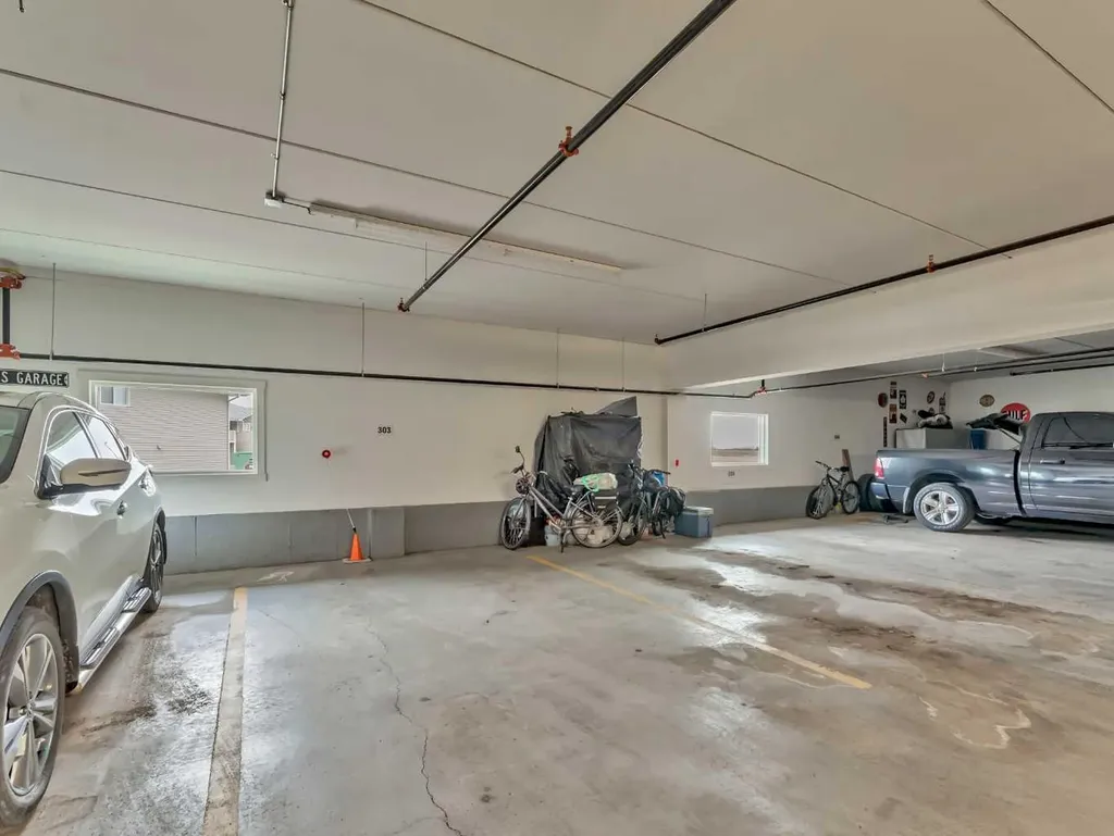 499 Meadow Lake Court E Brooks AB T1R0Y7