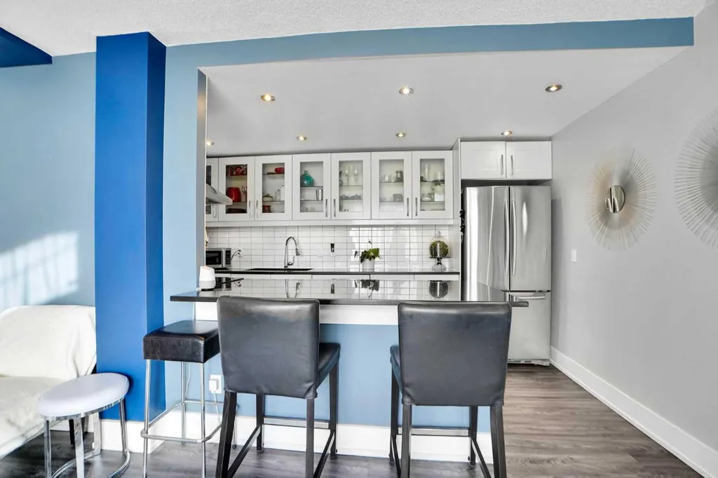1111 15 Avenue SW Calgary AB t2r0s8