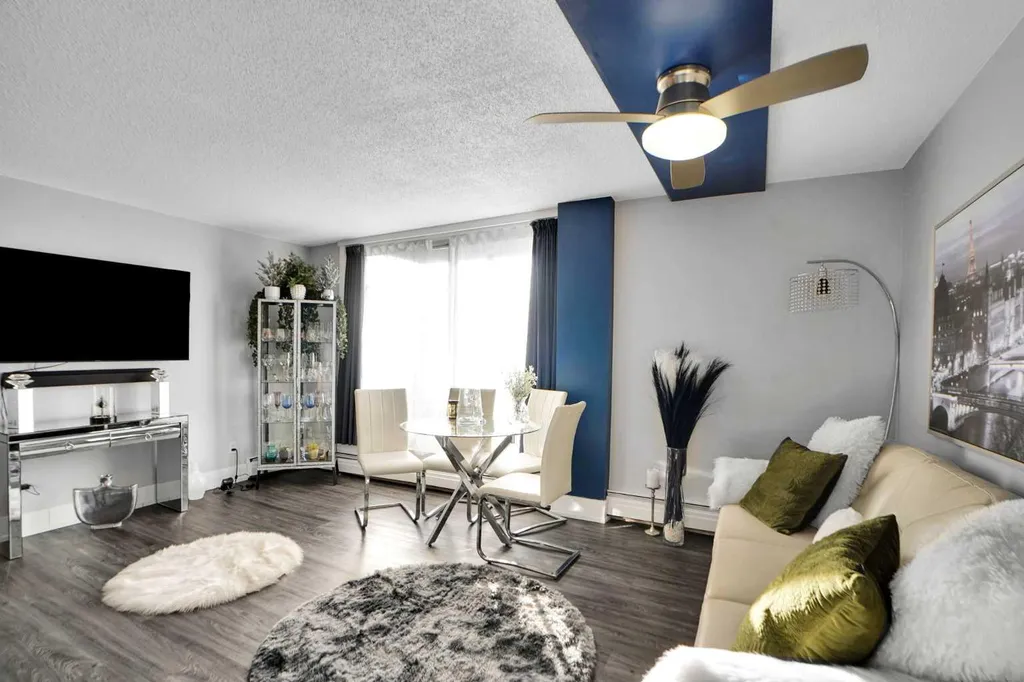 1111 15 Avenue SW Calgary AB t2r0s8