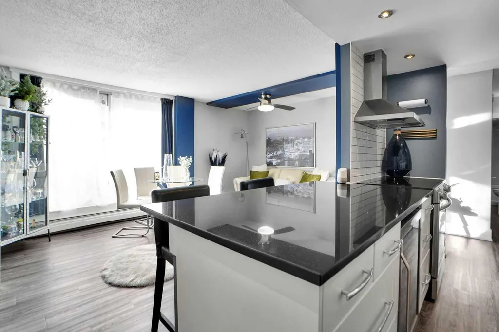 1111 15 Avenue SW Calgary AB t2r0s8