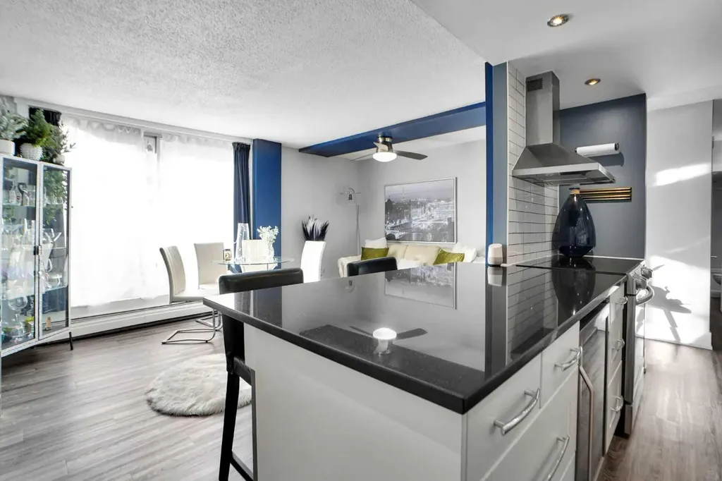 1111 15 Avenue SW Calgary AB t2r0s8