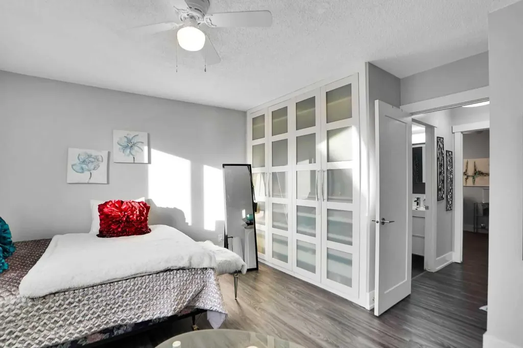 1111 15 Avenue SW Calgary AB t2r0s8