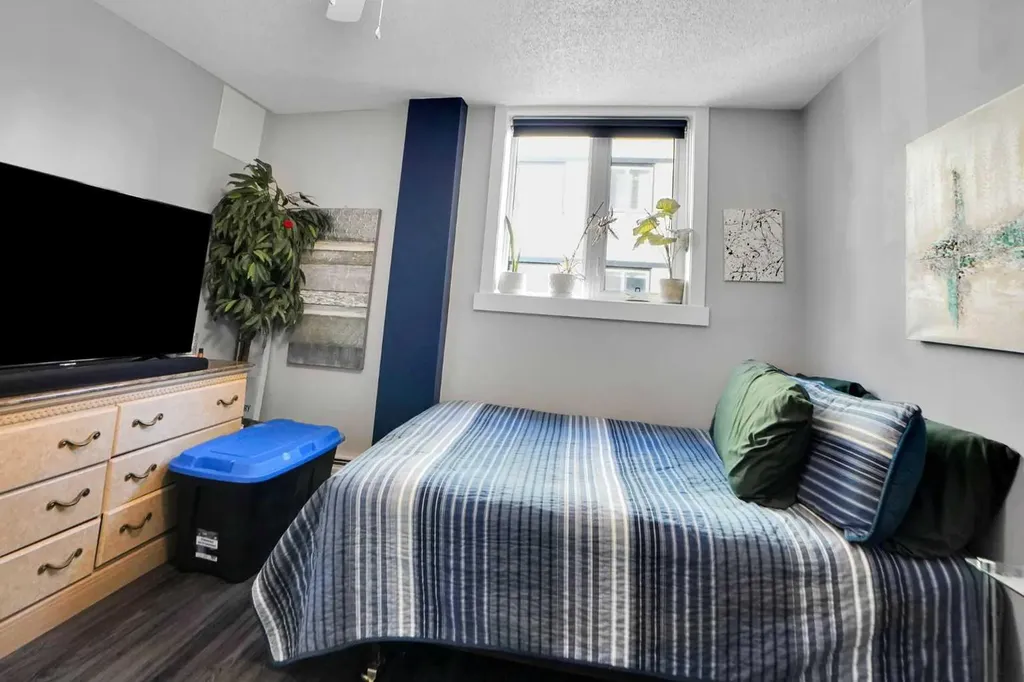 1111 15 Avenue SW Calgary AB t2r0s8