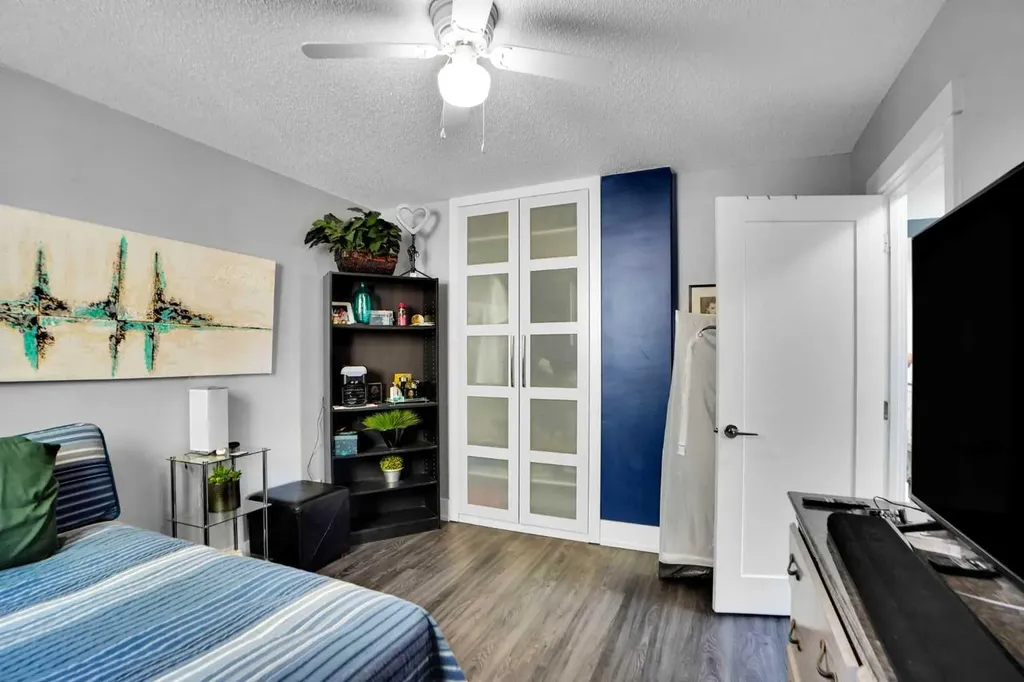 1111 15 Avenue SW Calgary AB t2r0s8