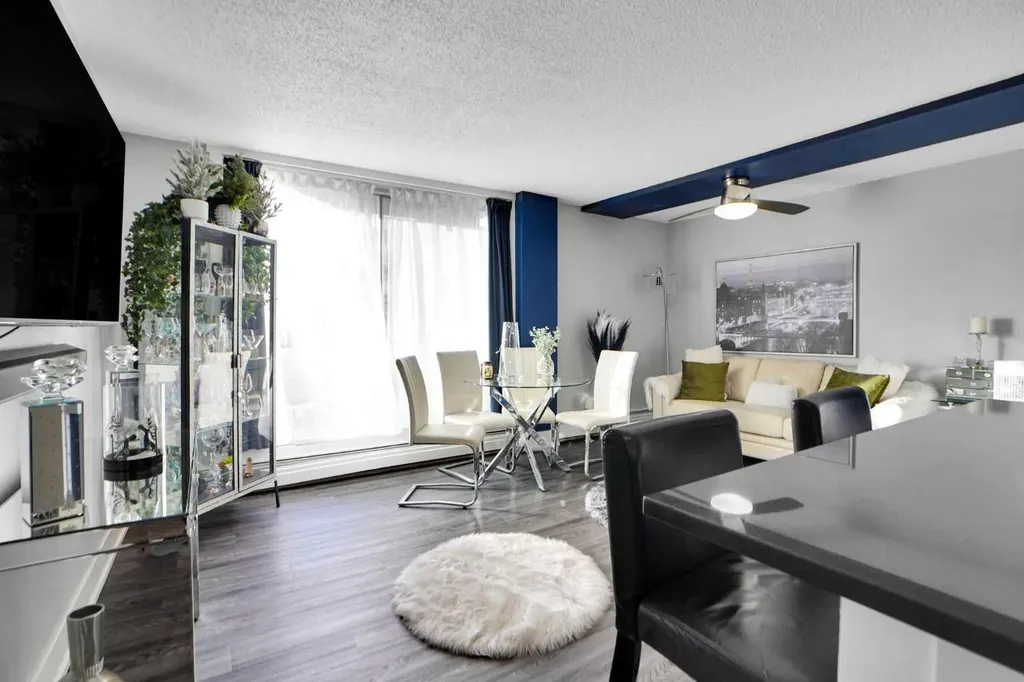 1111 15 Avenue SW Calgary AB t2r0s8