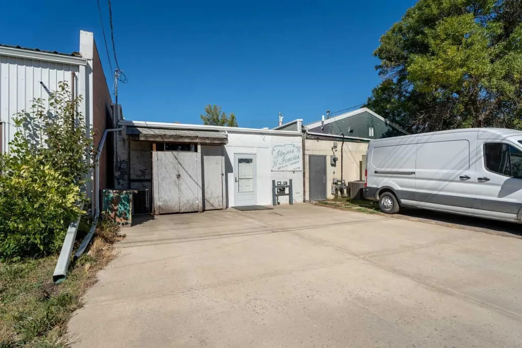 121 Centre Street Vulcan AB T0L 2B0