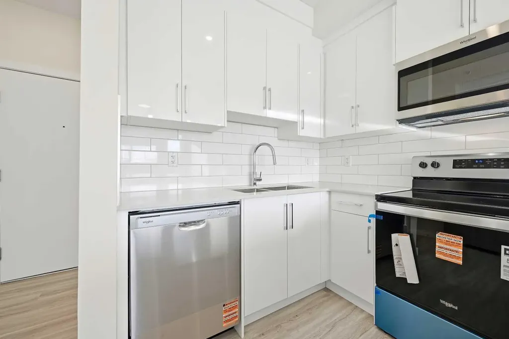 15 Skyview Point Crescent NE Calgary AB T3N 2T1