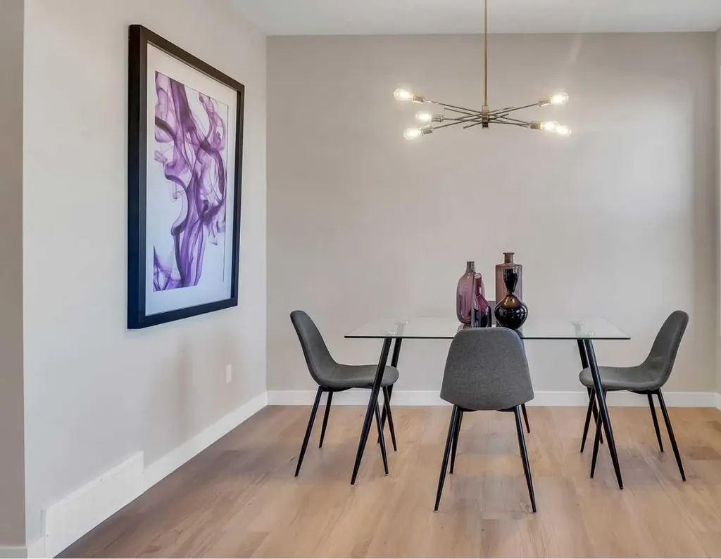 212 Edgefield Bay Strathmore AB T1P 2K4