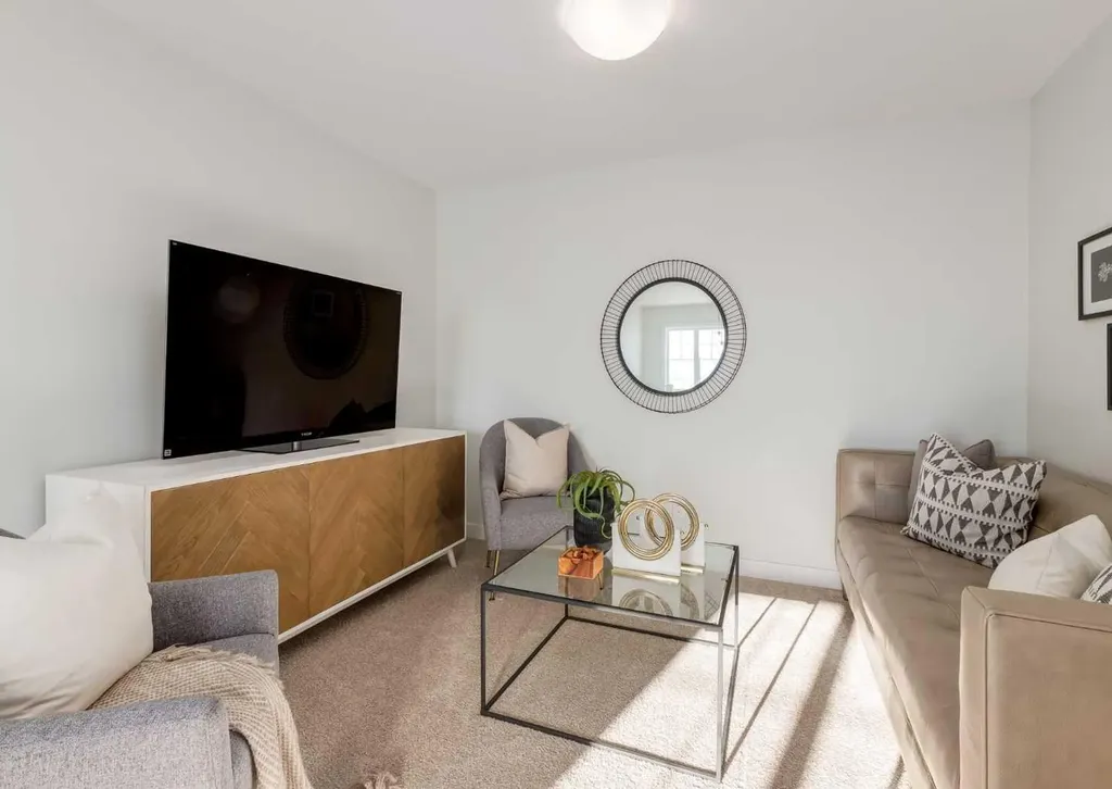 212 Edgefield Bay Strathmore AB T1P 2K4