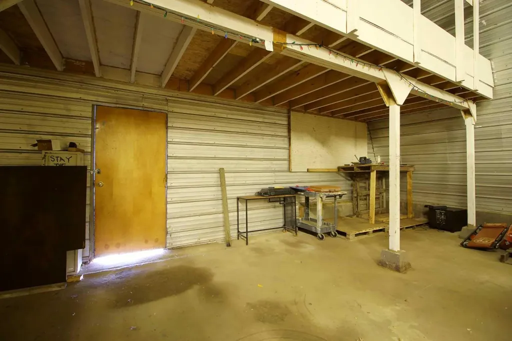 5116 53 Avenue Viking AB T0B 4N0