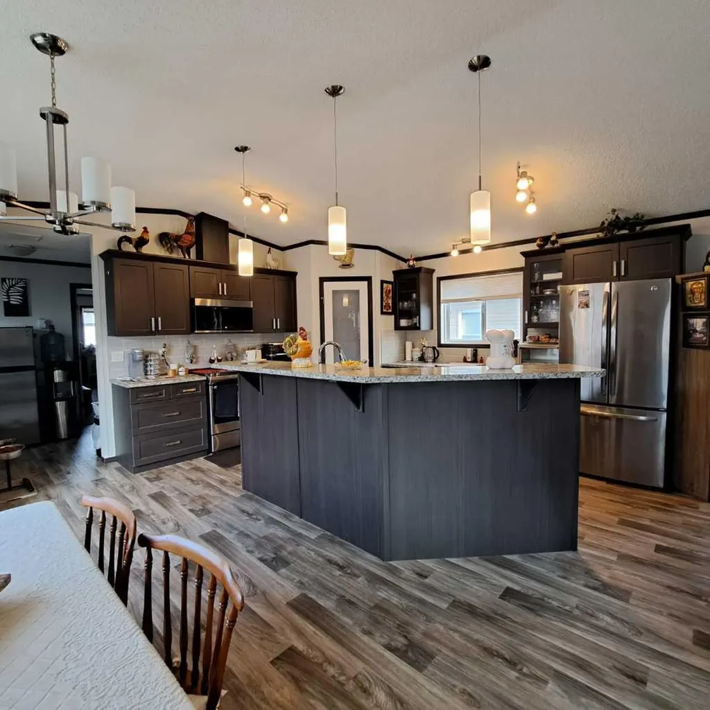212 Engineer Avenue Coaldale AB T1M 0A9