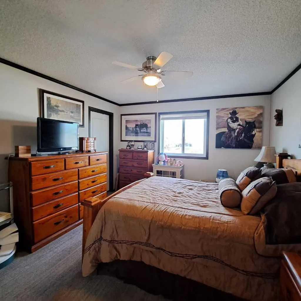 212 Engineer Avenue Coaldale AB T1M 0A9