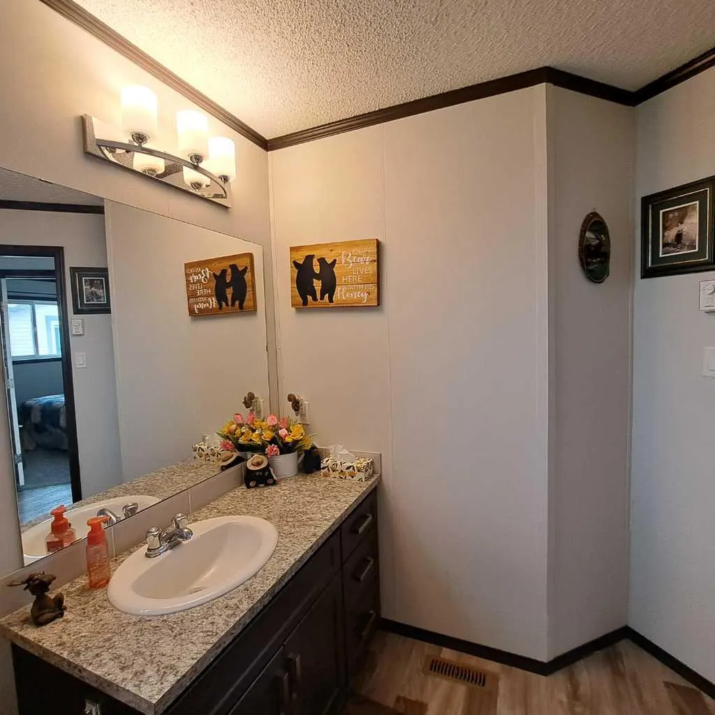 212 Engineer Avenue Coaldale AB T1M 0A9