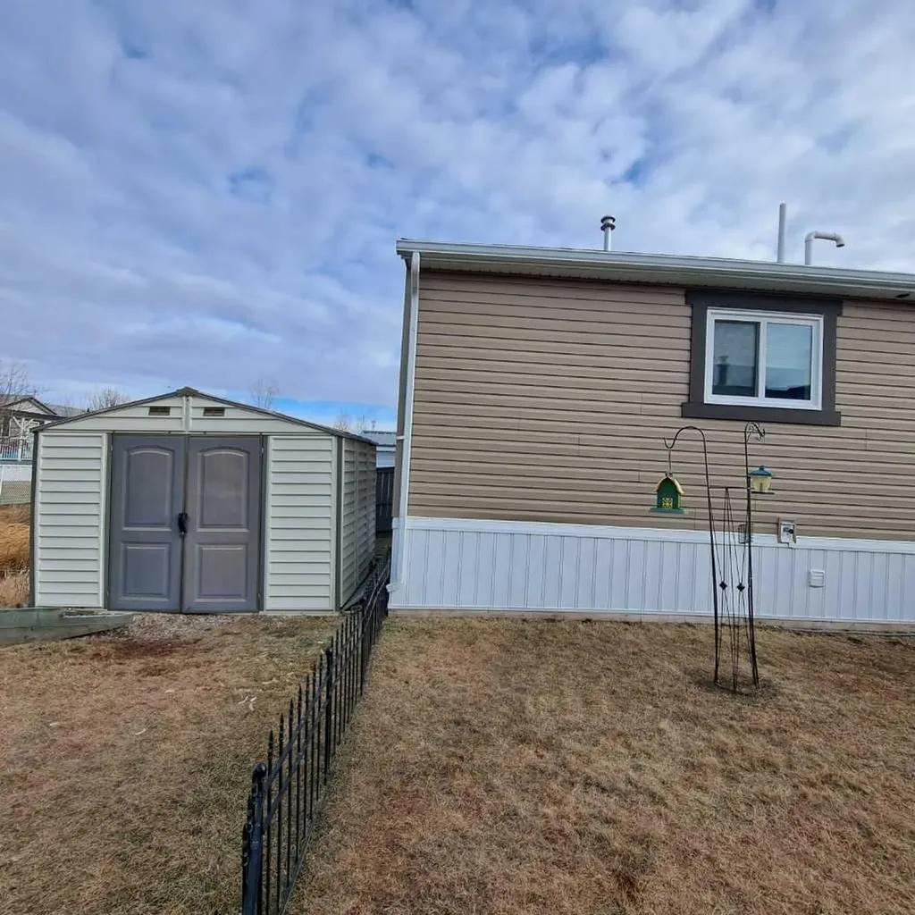 212 Engineer Avenue Coaldale AB T1M 0A9