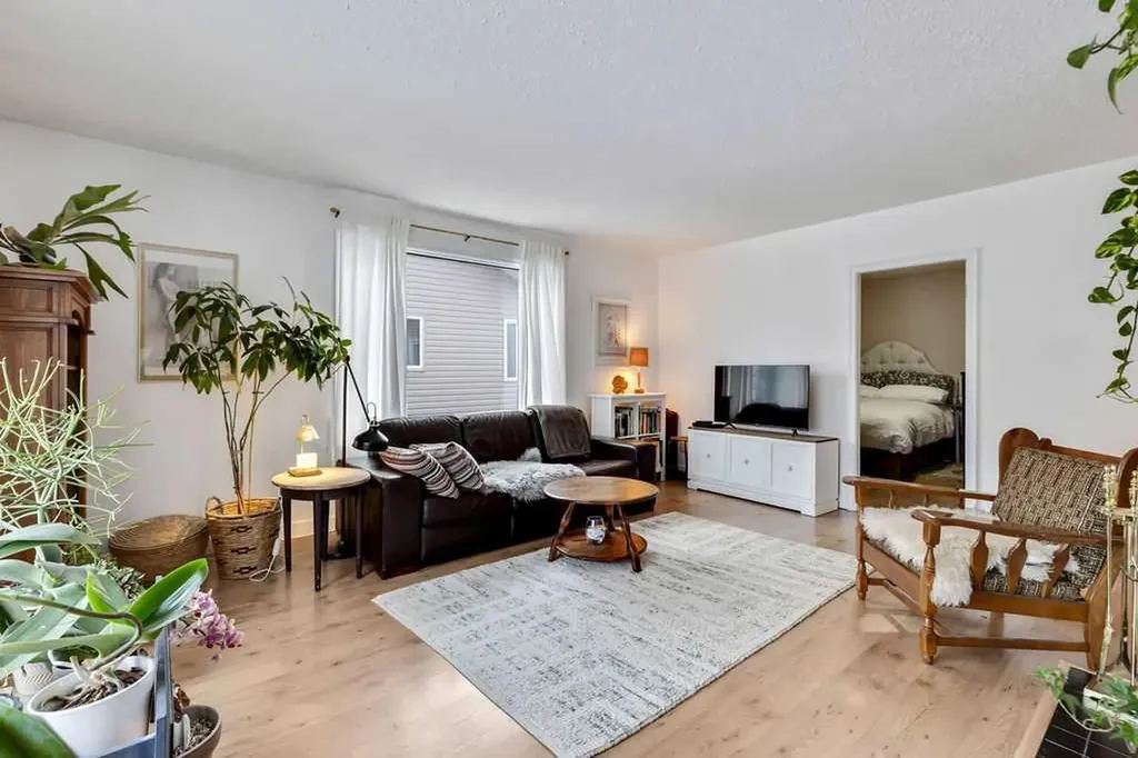 411 Mountain View Place Longview AB T0L 0H0
