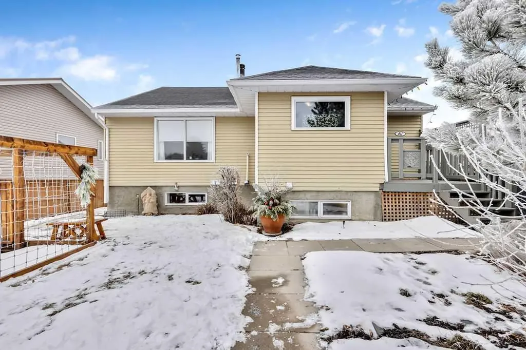 411 Mountain View Place Longview AB T0L 0H0