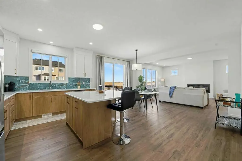 3034 Southwinds Place SW Airdrie AB T4B5T9
