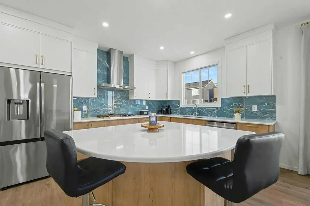 3034 Southwinds Place SW Airdrie AB T4B5T9