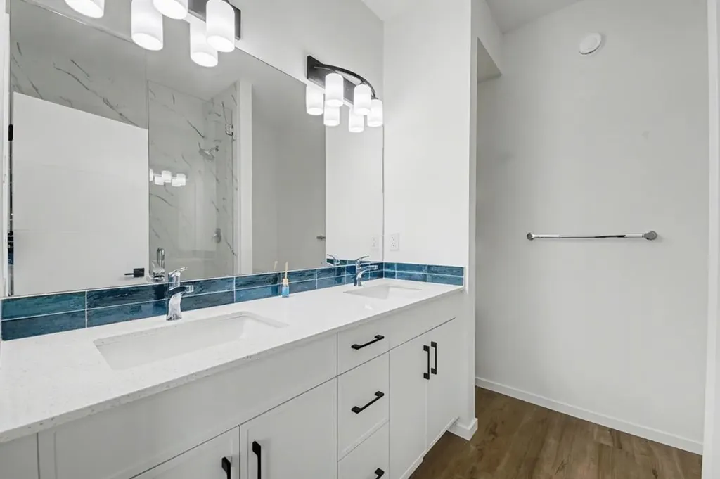 3034 Southwinds Place SW Airdrie AB T4B5T9