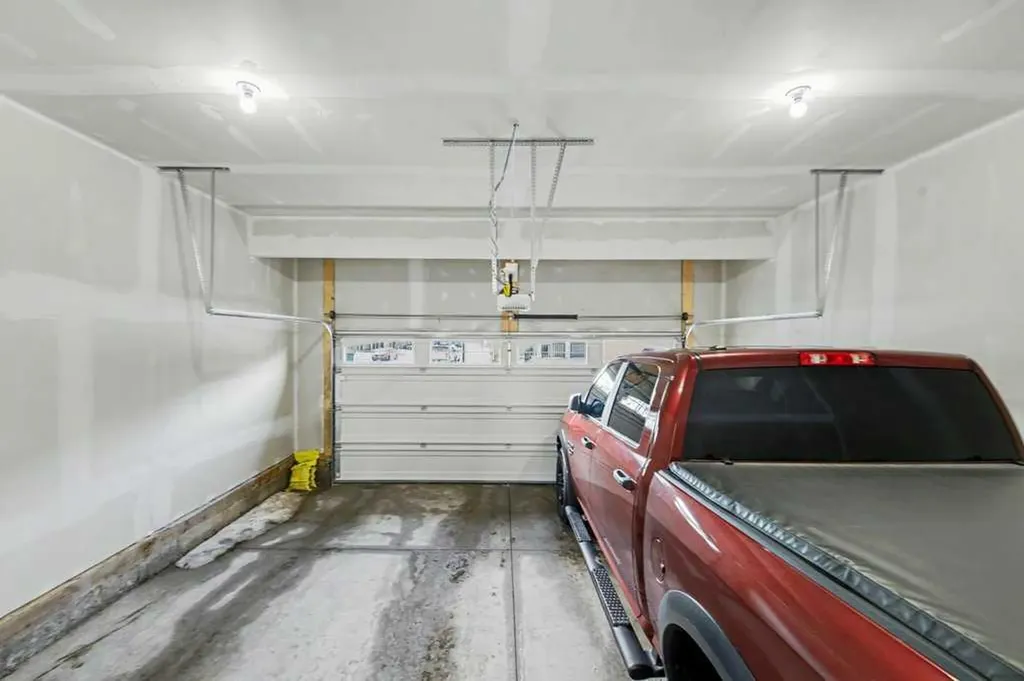 3034 Southwinds Place SW Airdrie AB T4B5T9