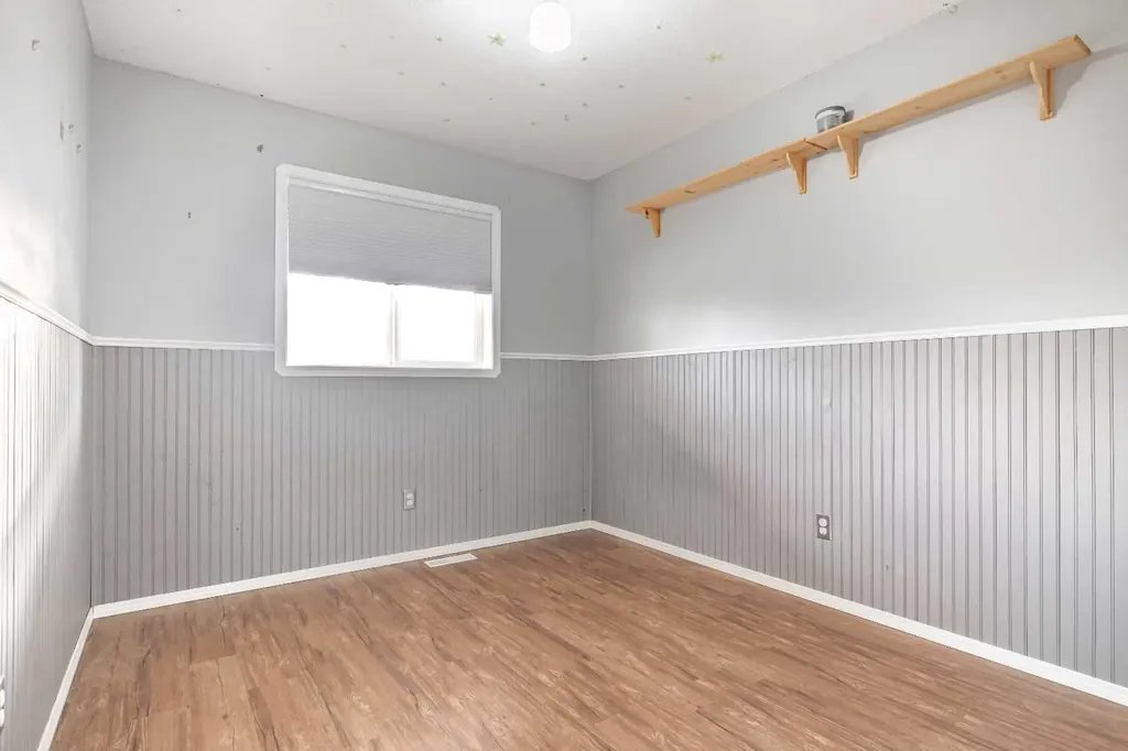 263 Upland Avenue Brooks AB T1R 1K1