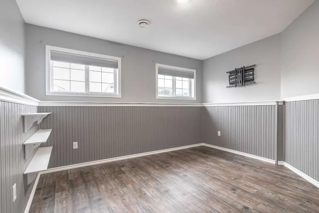 263 Upland Avenue Brooks AB T1R 1K1