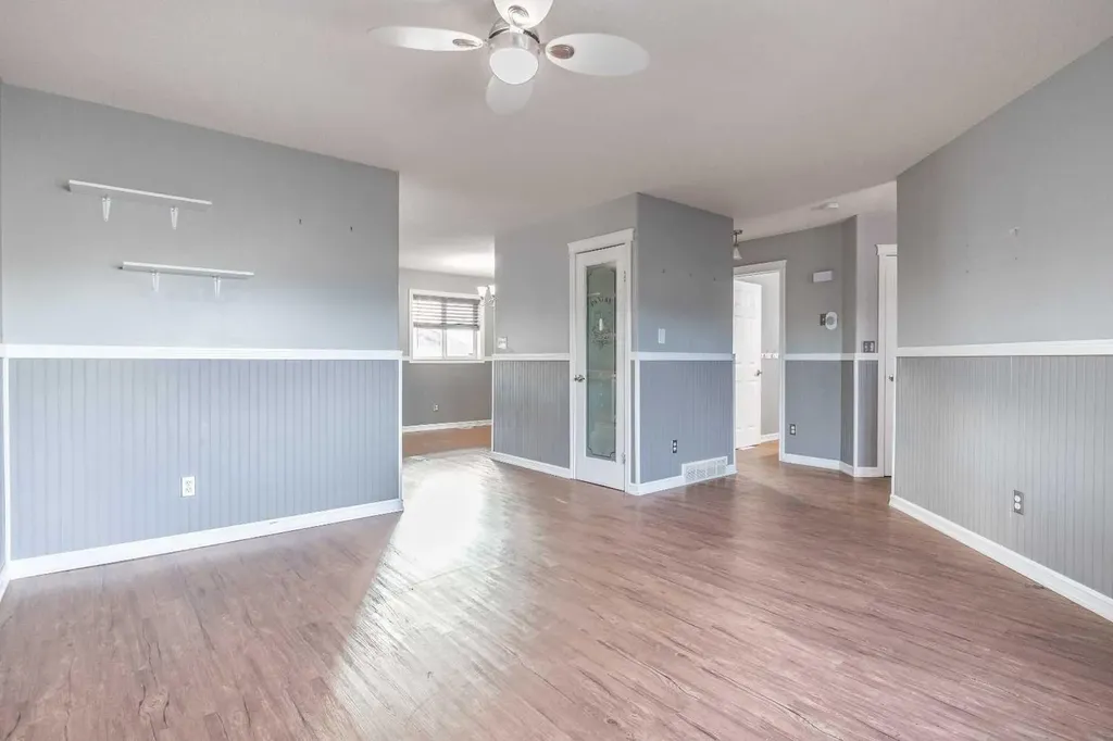 263 Upland Avenue Brooks AB T1R 1K1