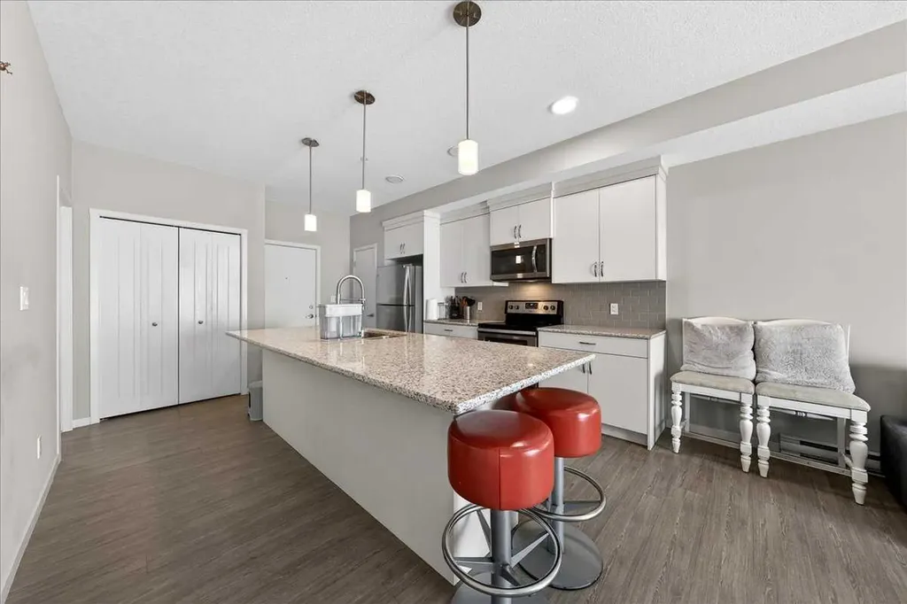 20 Seton Park SE Calgary AB T3M2V4