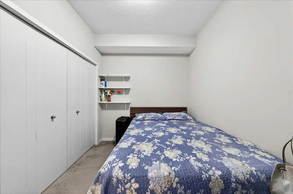 20 Seton Park SE Calgary AB T3M2V4