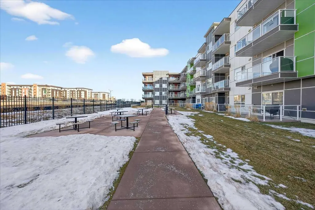 20 Seton Park SE Calgary AB T3M2V4