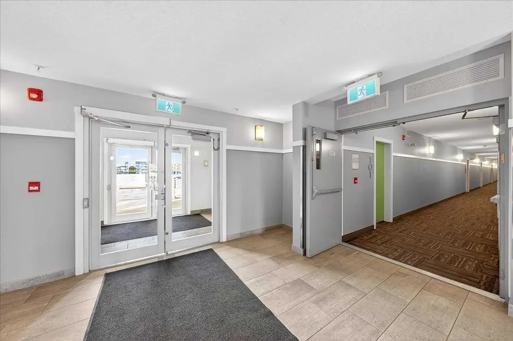 20 Seton Park SE Calgary AB T3M2V4