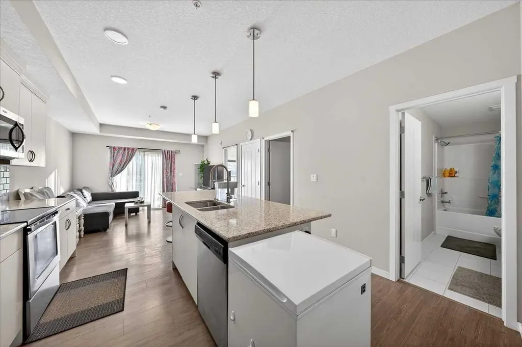 20 Seton Park SE Calgary AB T3M2V4