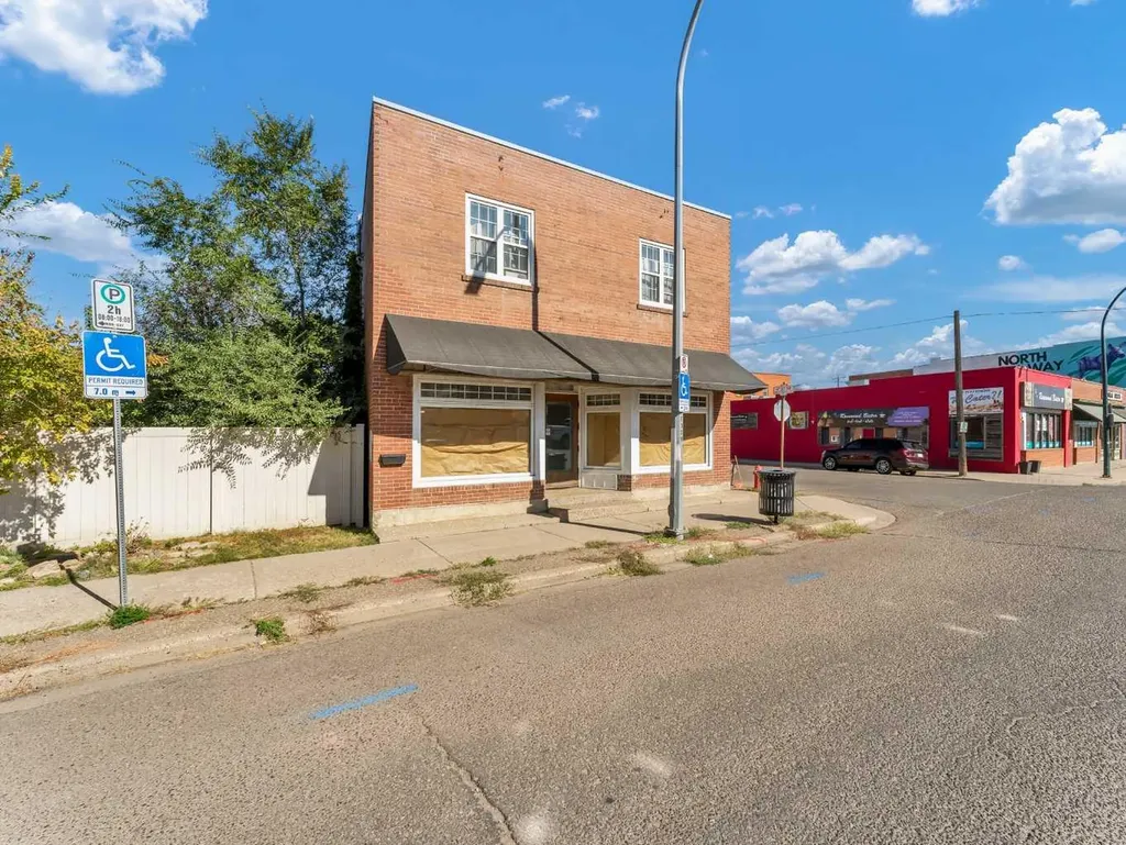 339 North Railway Street SE Medicine Hat AB T1A 2Z1