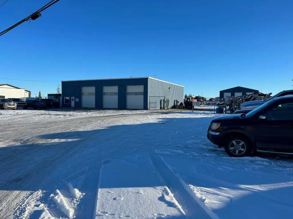 414 21 Street SE High River AB T1V 2A7