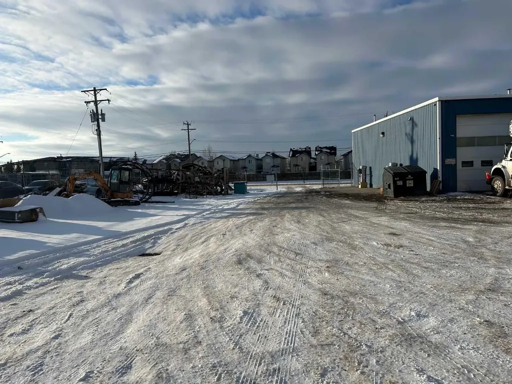 414 21 Street SE High River AB T1V 2A7