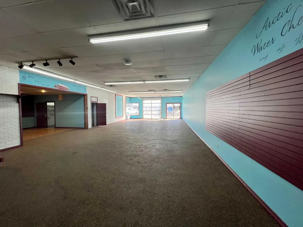 5804 50 Avenue Red Deer AB T4N 4C2