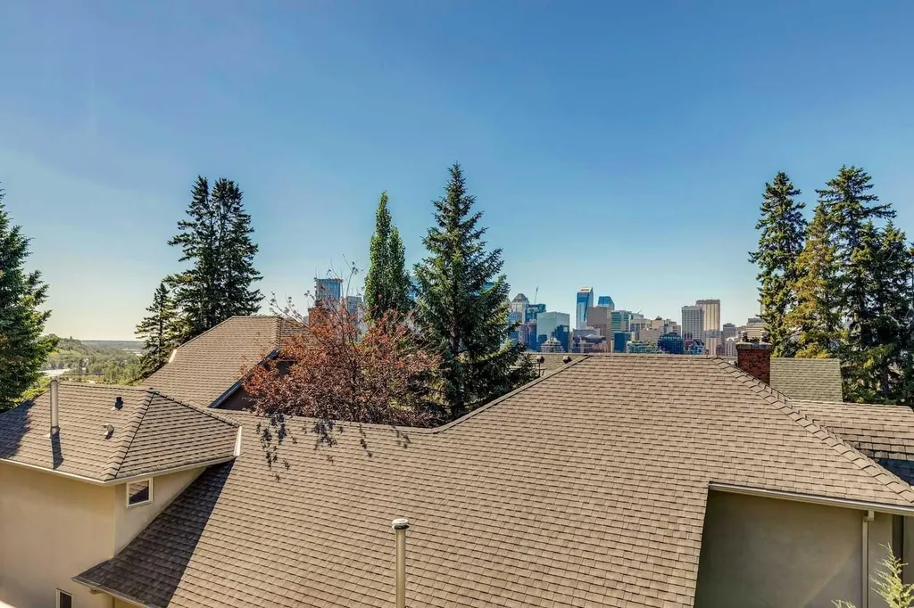 914 7a Street NW Calgary AB T2M3J3