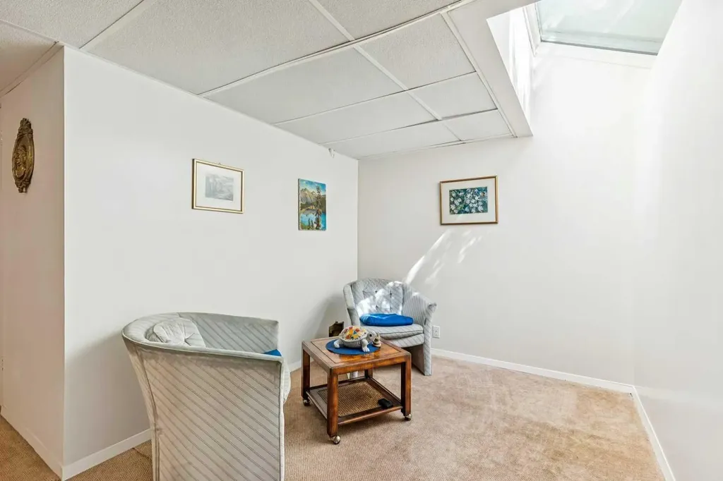 914 7a Street NW Calgary AB T2M3J3