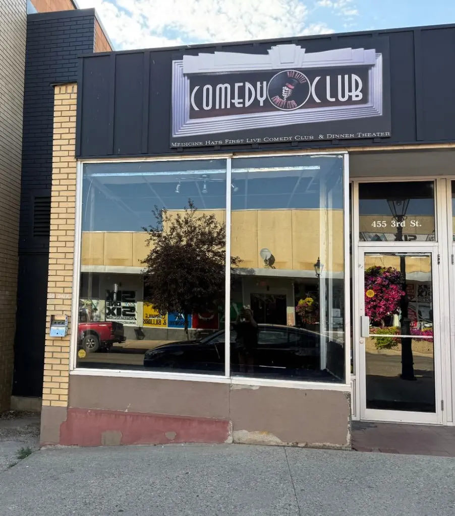 455 3 Street SE Medicine Hat AB T1A 0G8