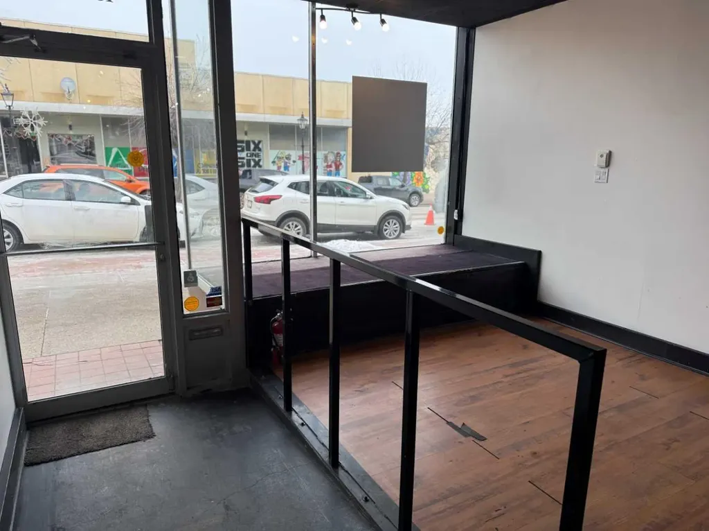 455 3 Street SE Medicine Hat AB T1A 0G8