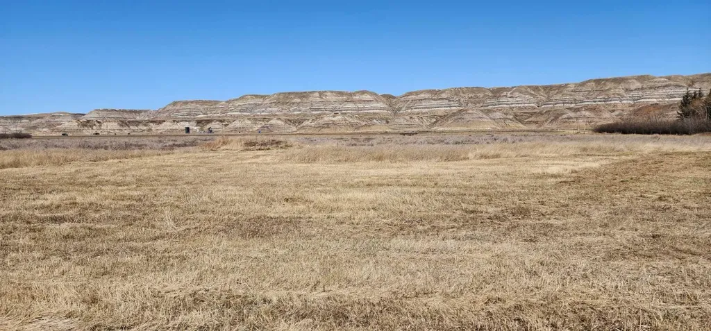 5235 Highway 10 Drumheller AB T0J 0Y0