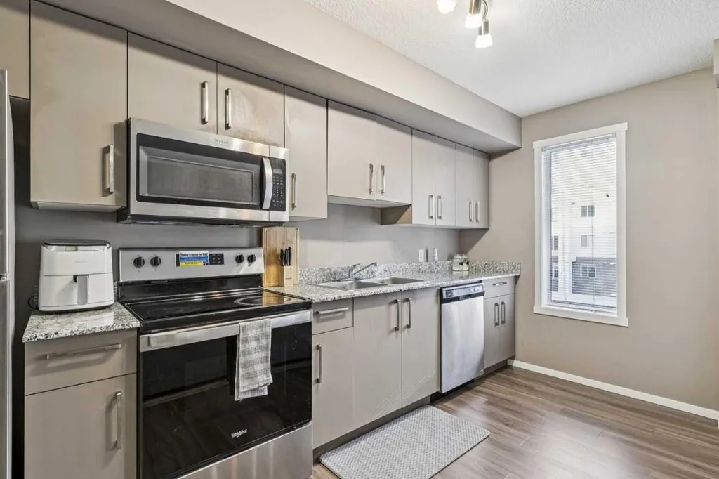 4641 128 Avenue NE Calgary AB T3N1T3