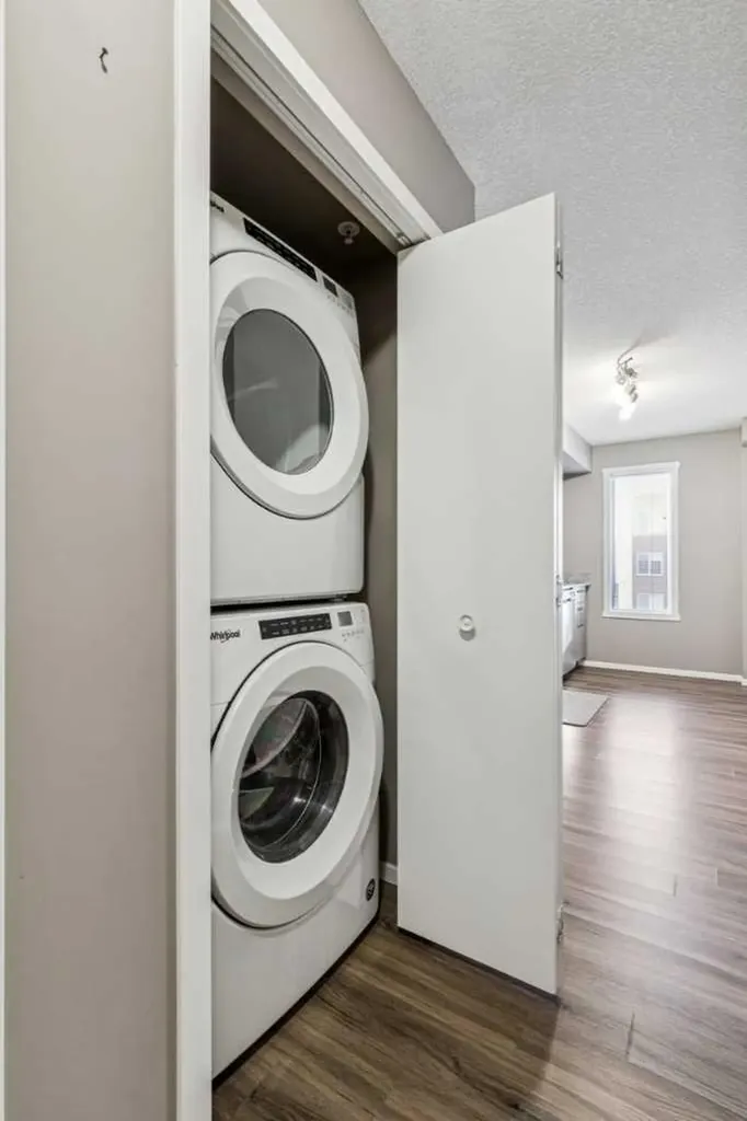 4641 128 Avenue NE Calgary AB T3N1T3