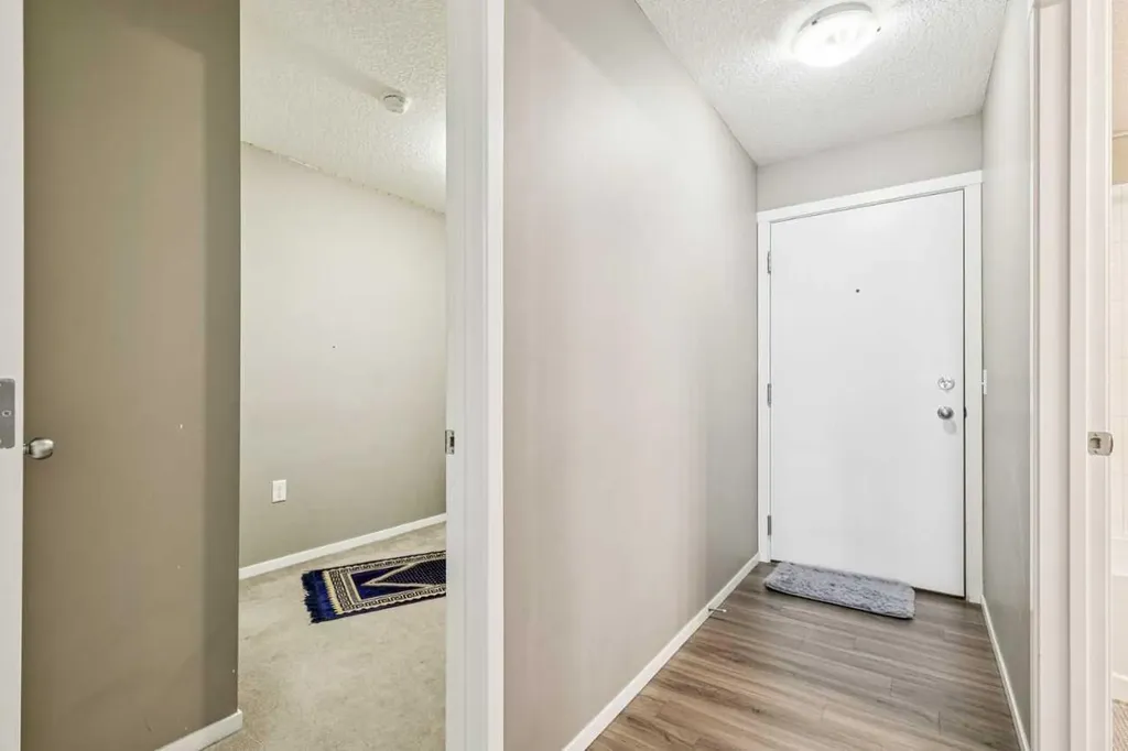 4641 128 Avenue NE Calgary AB T3N1T3