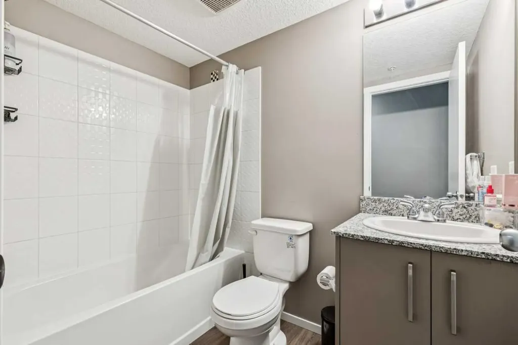 4641 128 Avenue NE Calgary AB T3N1T3