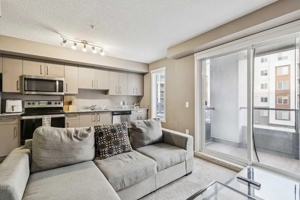 4641 128 Avenue NE Calgary AB T3N1T3