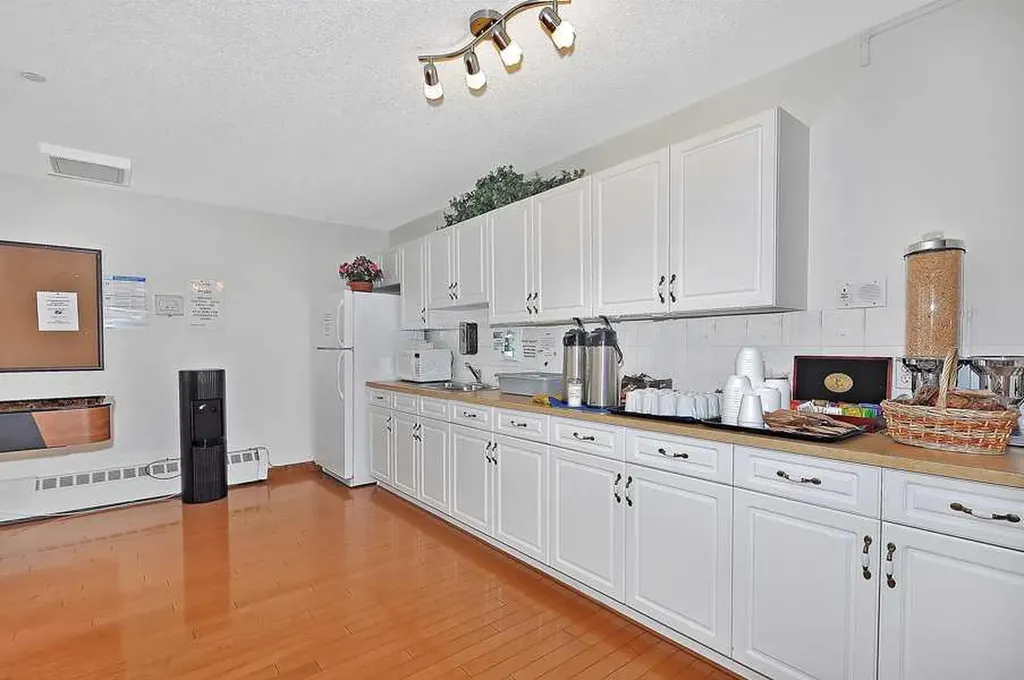 5200 44 Avenue NE Calgary AB T1Y 7L4