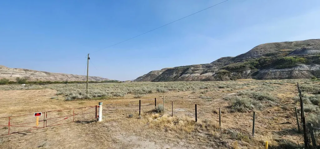 4;18;27;21;N Lot 6 & 10 Drumheller AB T0J 0Y0