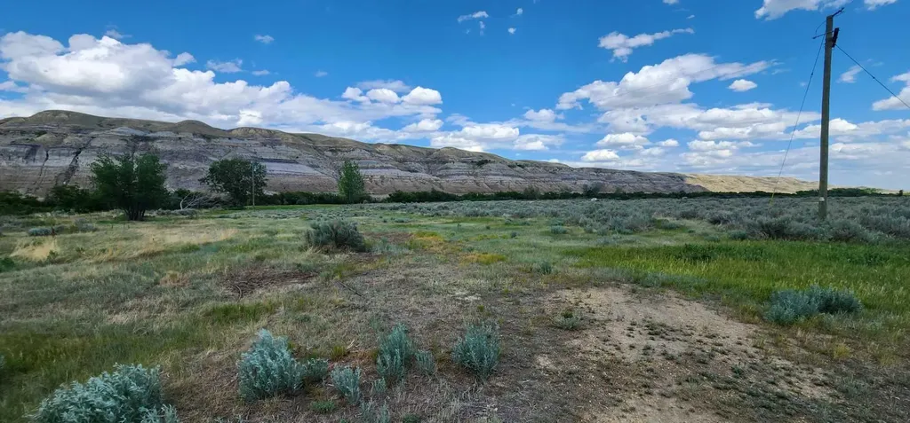 4;18;27;21;N Lot 6 & 10 Drumheller AB T0J 0Y0
